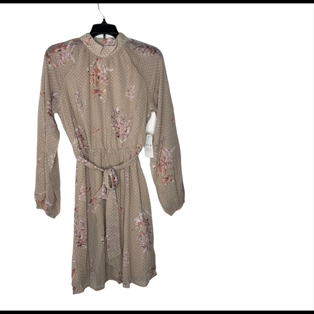 Sadie & Sage Beige Ivory Floral Dress NWT